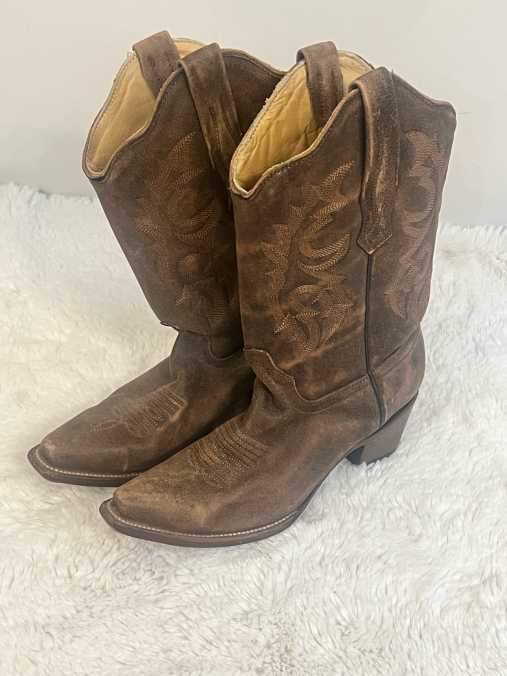 Classic Brown Suede Western Heeled Boots - Women's Cowboy Style